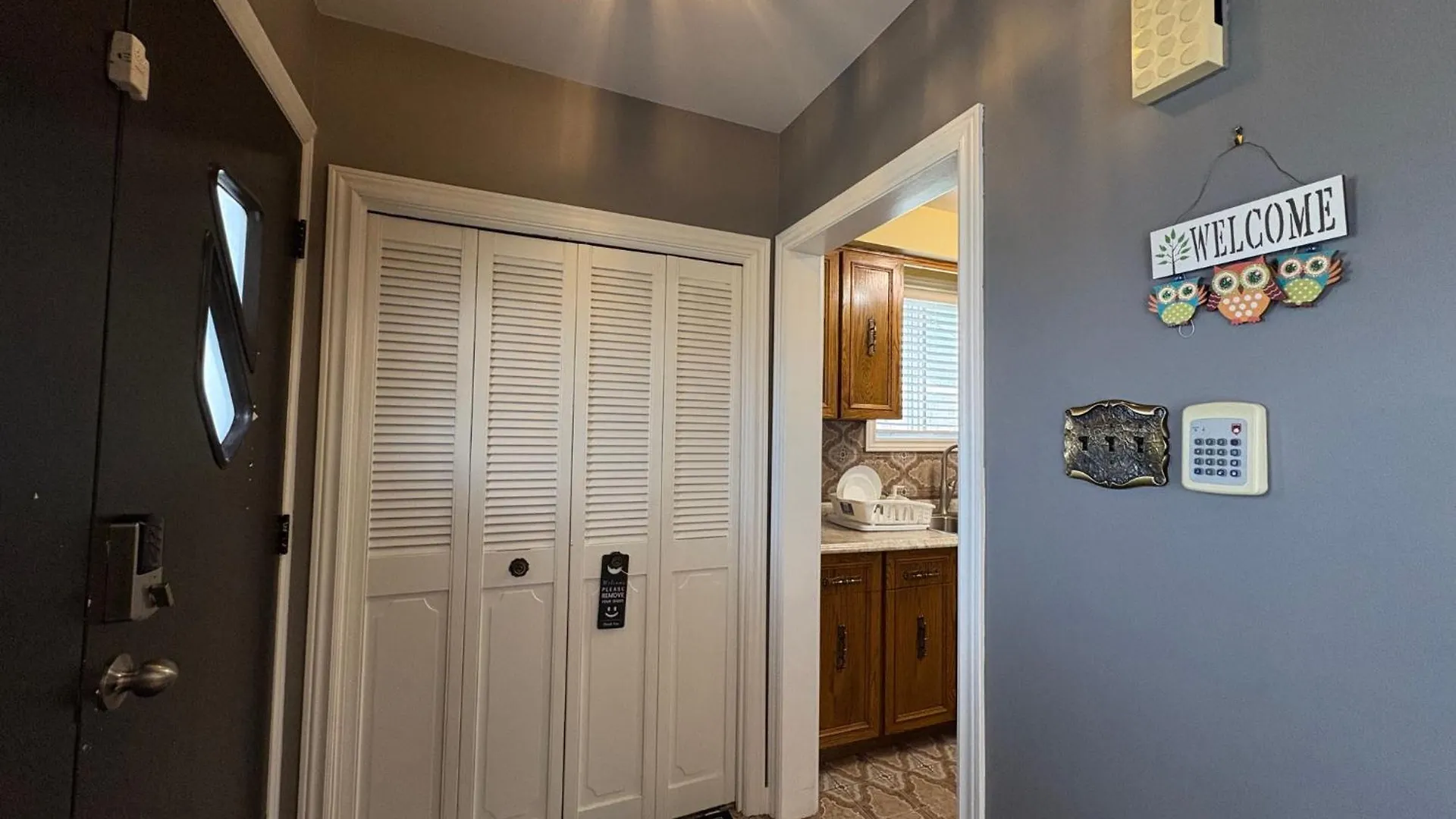 Cozy Stay, Self Check-In With Parking Available Upon Request Canada